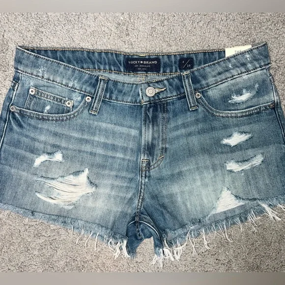 NWT Lucky Brand The Cut Off Distressed Jean Shorts Size 6/28 - Picture 8 of 9